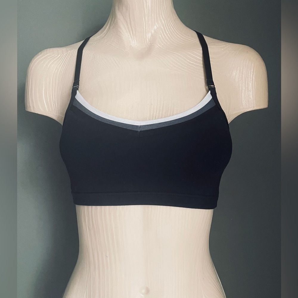 Lululemon Crisscross Bra - Picture 1 of 5